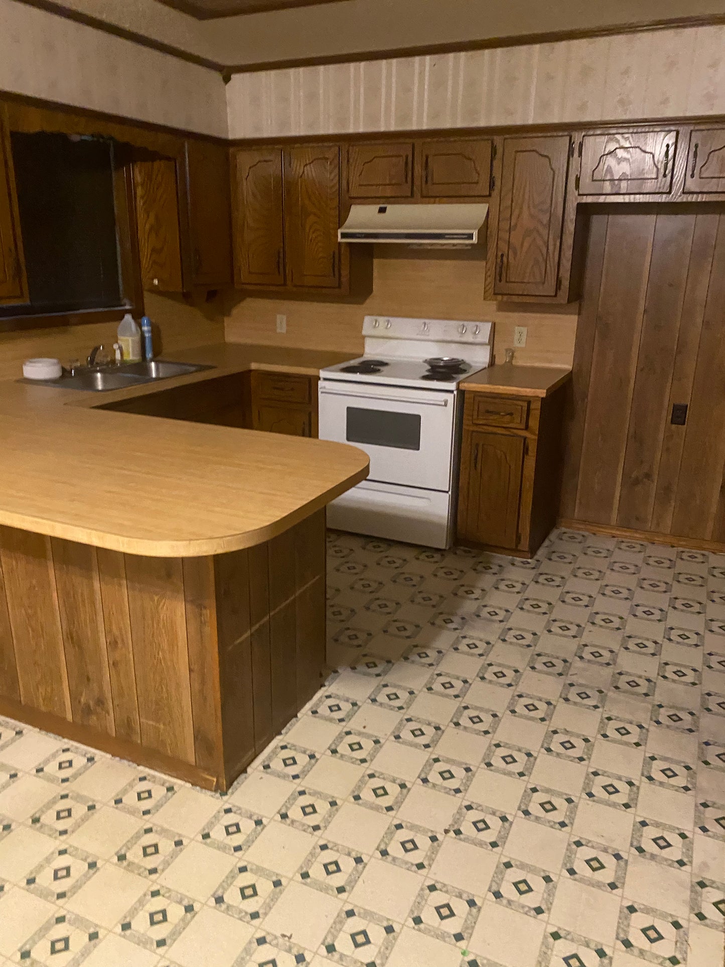2 Bedrooms 1 Bath