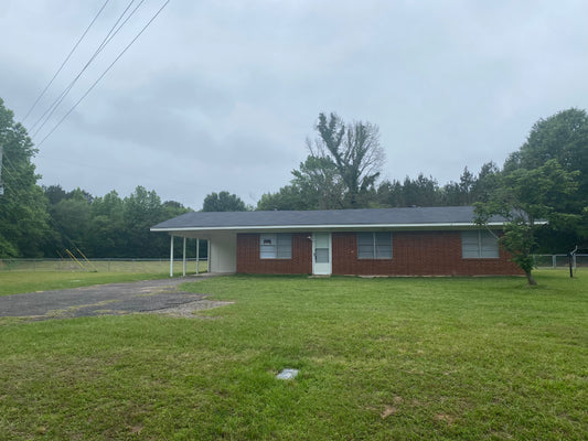3 Bedrooms 1 Bath